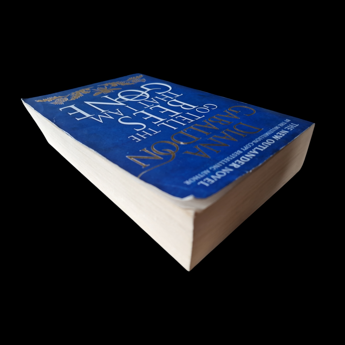 Diana Gabaldon- Go Tell The Bees That I Am Gone image 5
