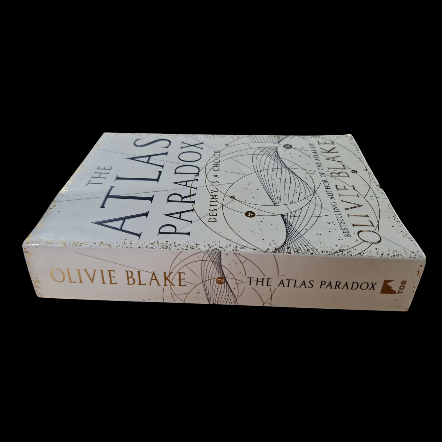 Olivie Blake- The Atlas Paradox image 3