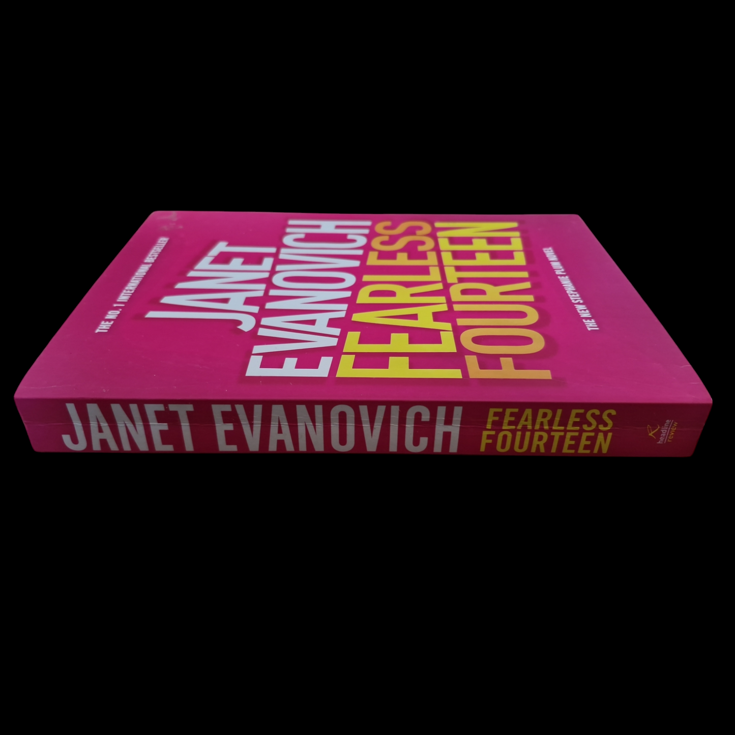 Janet Evanovich- Fearless Fourteen image 3