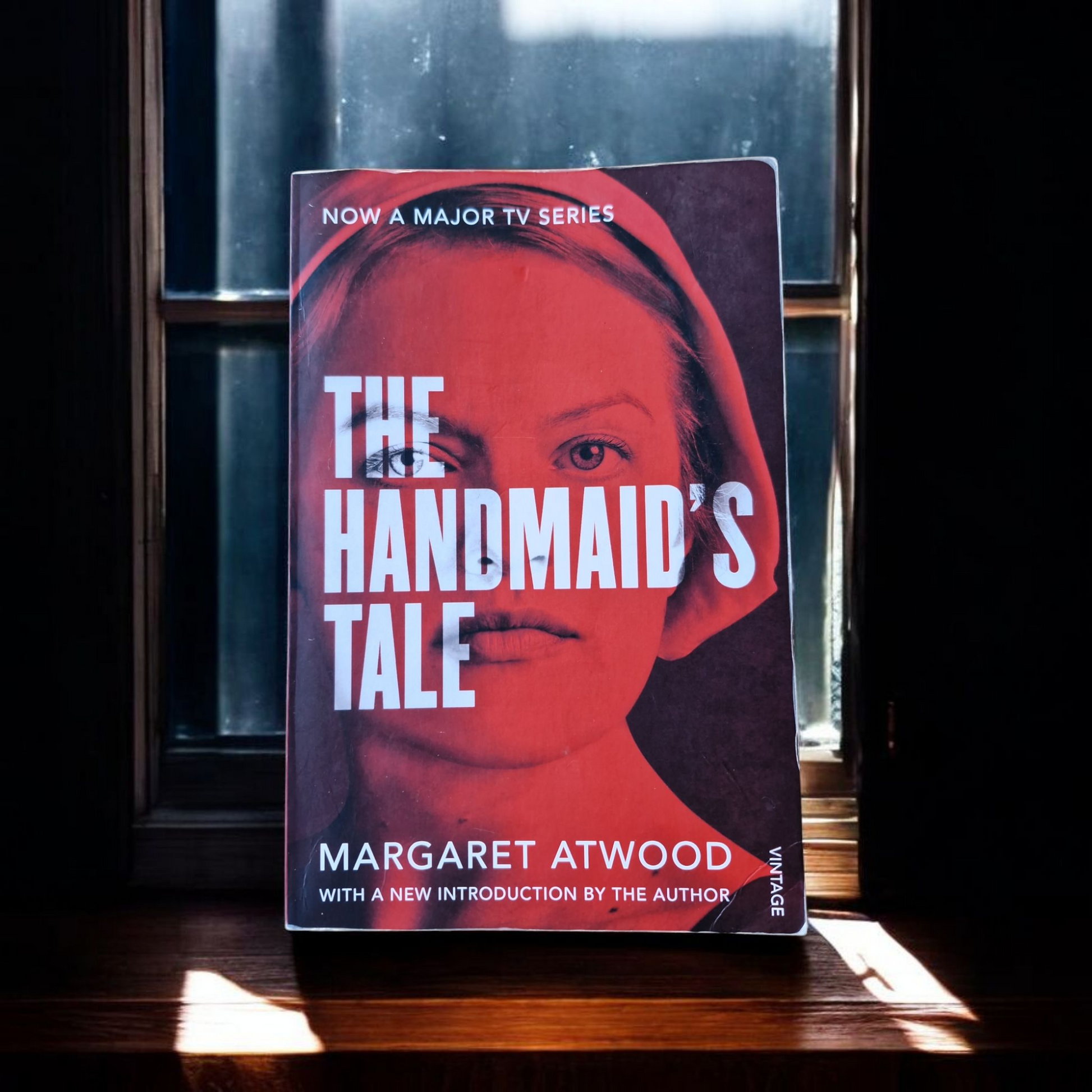 Margaret Atwood- The Handmaid's Tale image 0