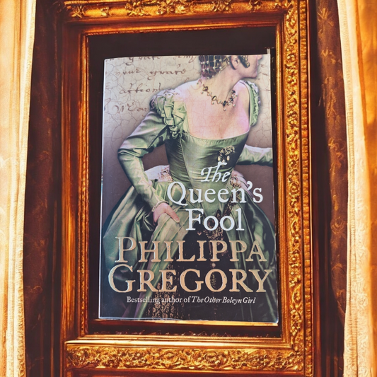 Philippa Gregory- The Queen's Fool image 0