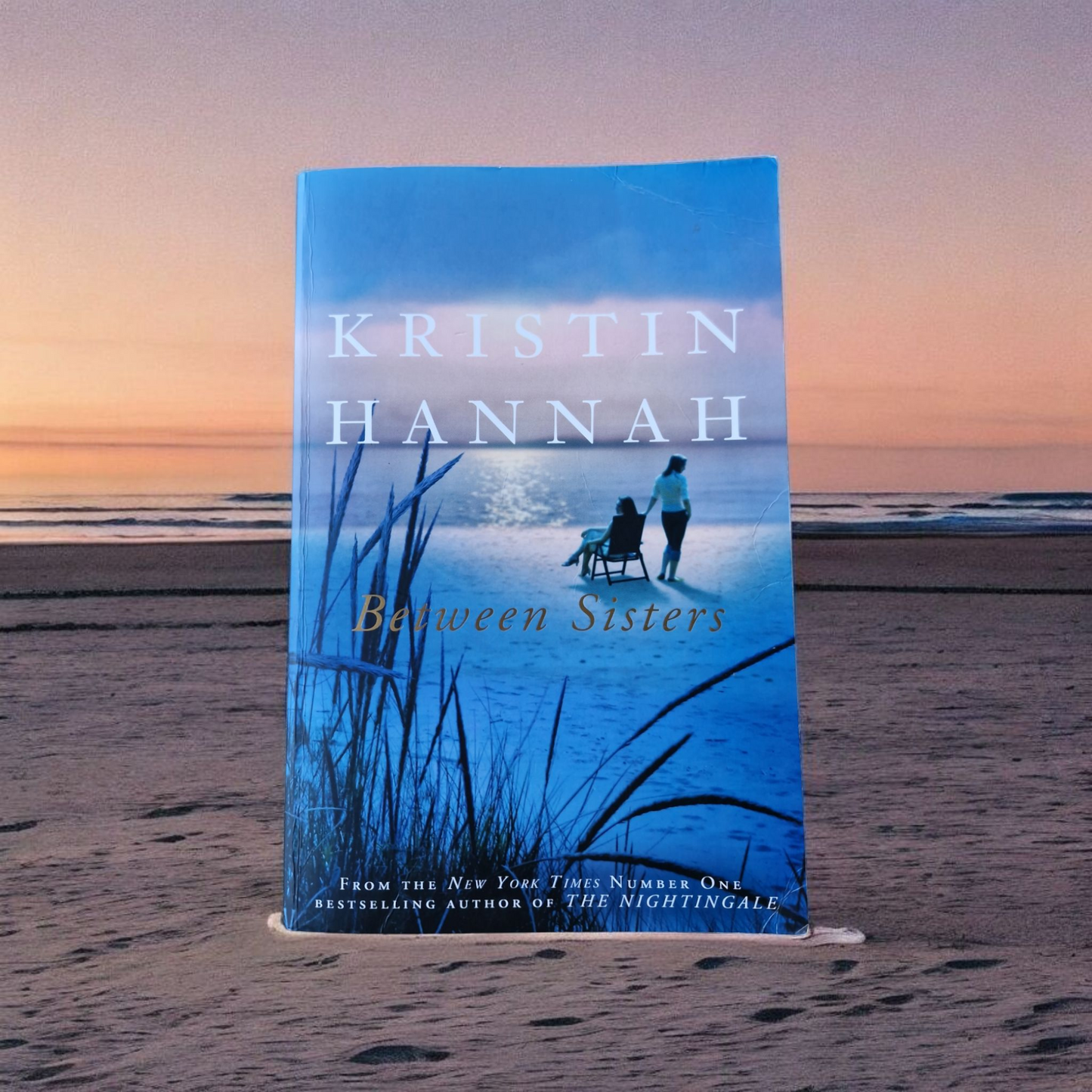 Kristin Hannah- Between Sisters image 0