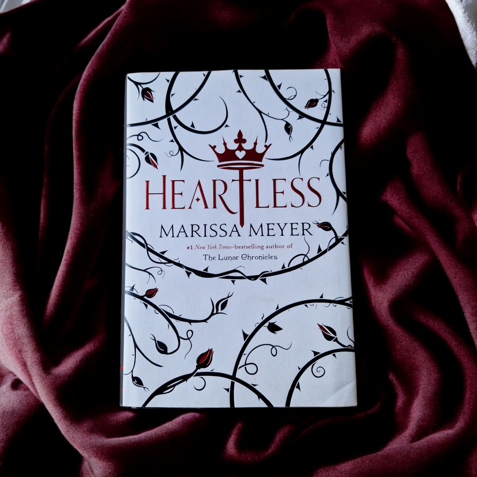Marissa Meyer- Heartless- The Lunar Chronicles image 0