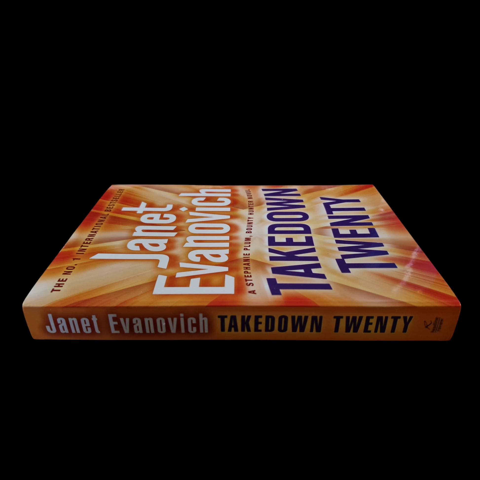 Janet Evanovich- Takedown Twenty  image 3