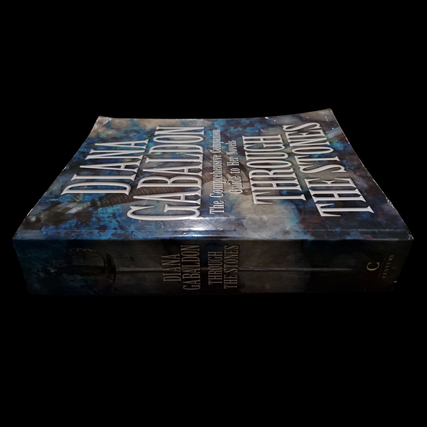 Diana Gabaldon- Through The Stones image 3