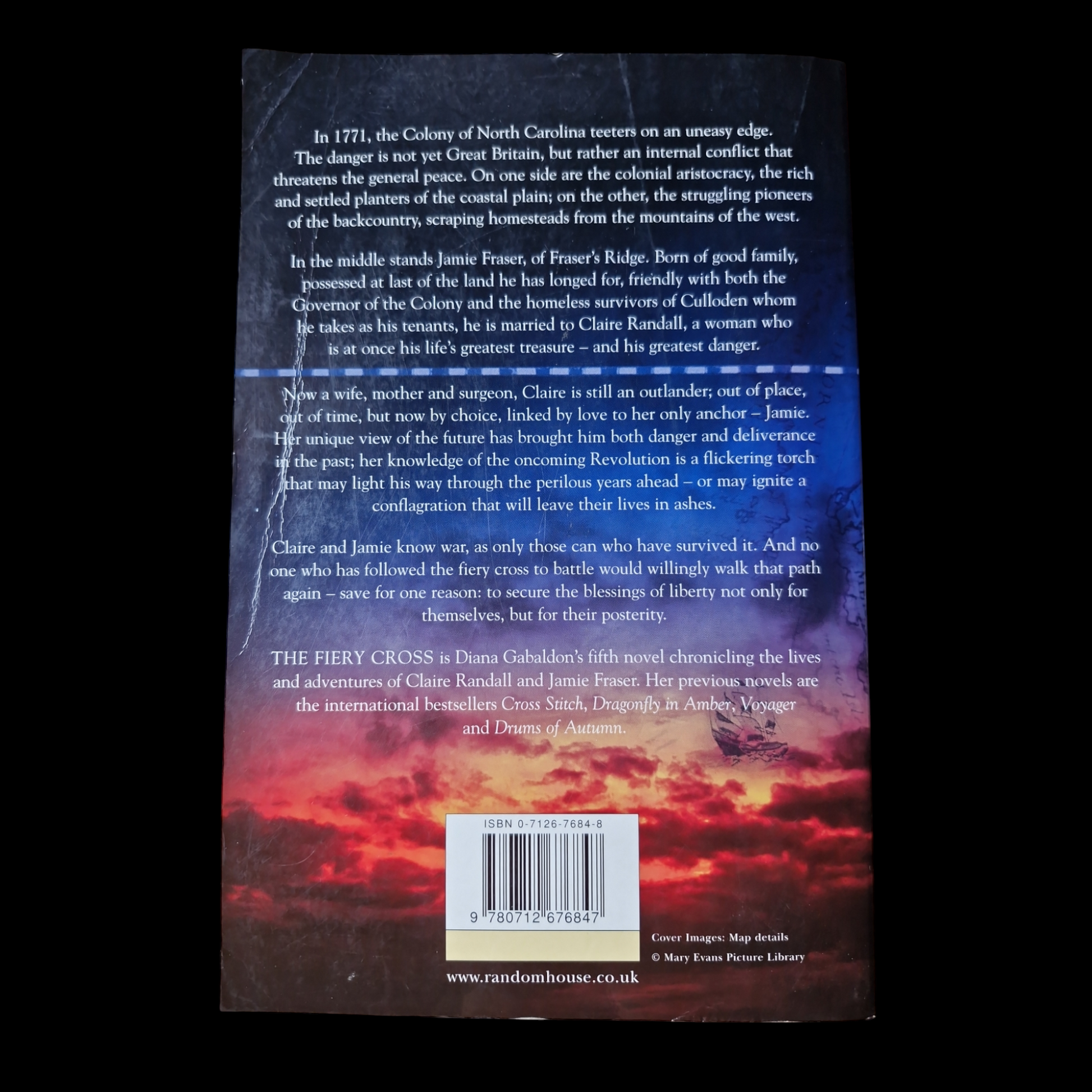 Diana Gabaldon- The Fiery Cross image 2
