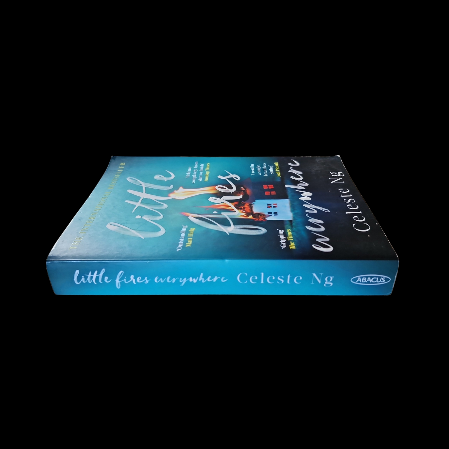 Celeste Ng- Little Fires Everywhere