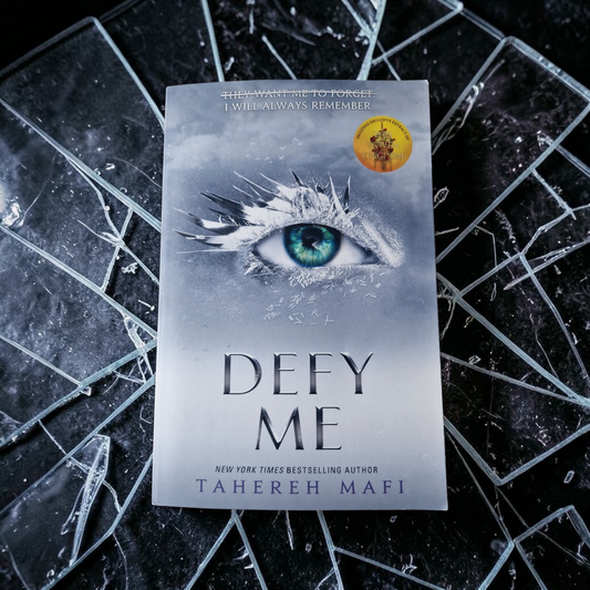 Tahereh Mafi- Defy Me