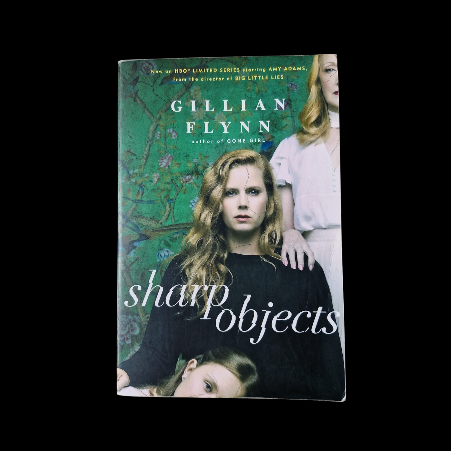Gillian Flynn- Sharp Objects